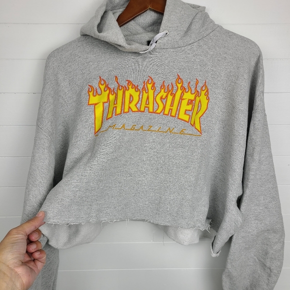 Thrasher Tops - Thrasher Magazine Cropped Hoodie
